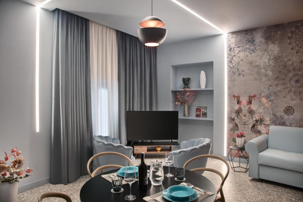 Hotel Lady Rose à Naples Extérieur photo